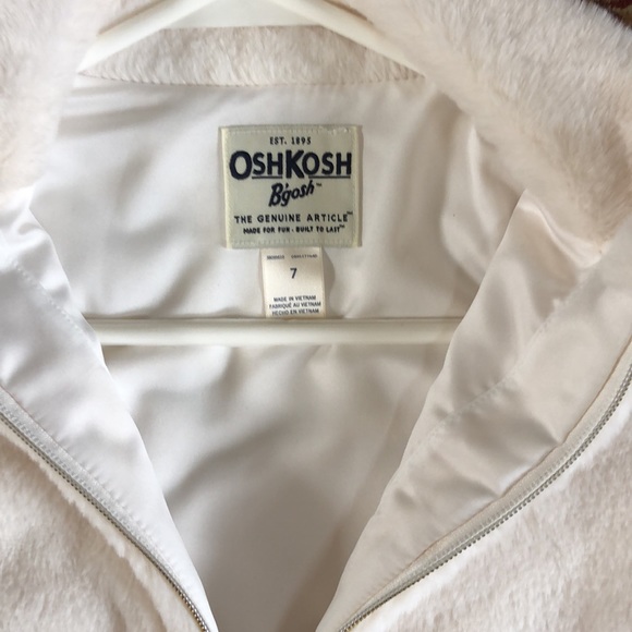 Fur jacket like new Oshkosh size 7 girls adorable - Picture 2 of 3